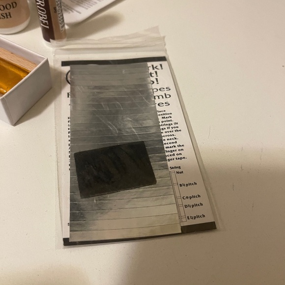 Violin kit including VIOLIN ROSIN wood polish straps and more - Picture 6 of 10